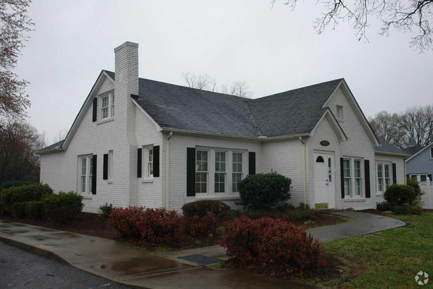 2301 S Cannon Blvd, Kannapolis, NC en alquiler - Foto principal - Imagen 1 de 2