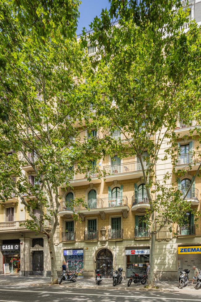 Más detalles de Carrer de Còrsega, 435, Barcelona - Local en alquiler