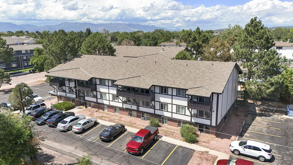 2001-2019 Carmel Dr, Colorado Springs, CO en venta - Foto del edificio - Imagen 1 de 26