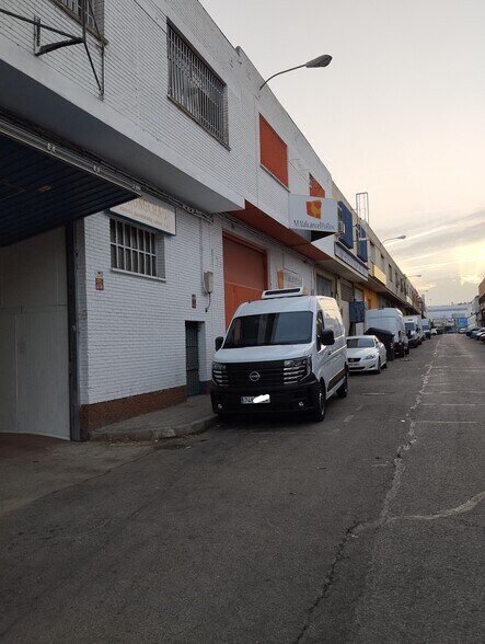 Calle Impresores, 33, Getafe, Madrid en venta - Foto del edificio - Imagen 2 de 8