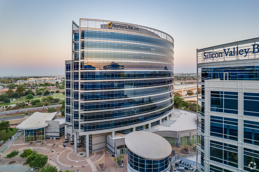 60 E Rio Salado Pky, Tempe, AZ en alquiler - Foto del edificio - Imagen 1 de 16