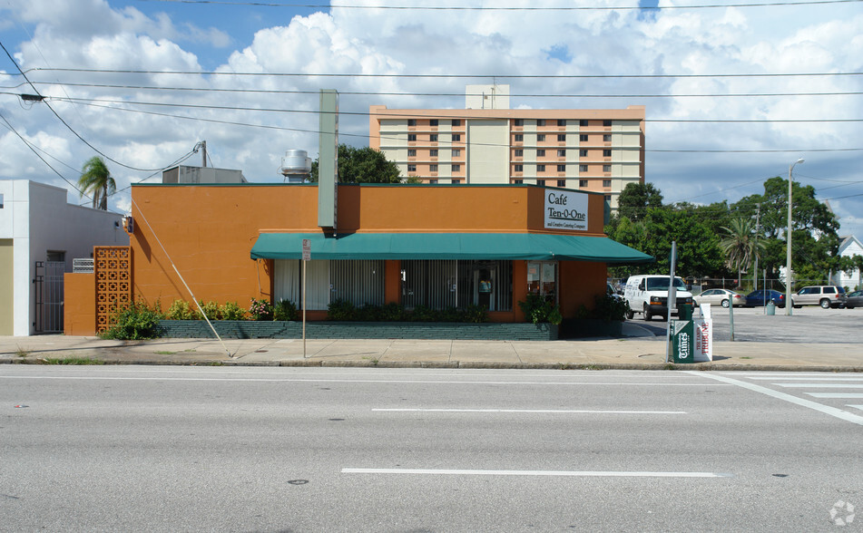 1001 1st Ave N, Saint Petersburg, FL en alquiler - Foto principal - Imagen 1 de 2