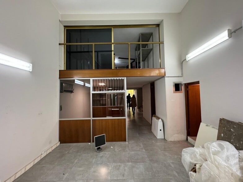 6 Locales rentabilidad centro Barcelona cartera de 6 inmuebles en venta en LoopNet.es - Foto del interior - Imagen 3 de 70