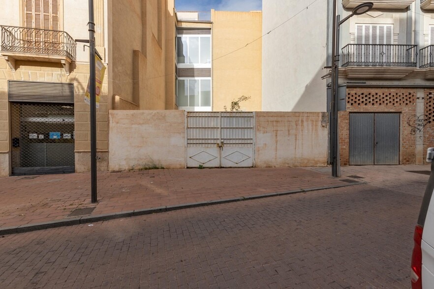 Plaza Francisco Javier de Burgos, 4, Motril, Granada en venta - Foto del edificio - Imagen 3 de 19