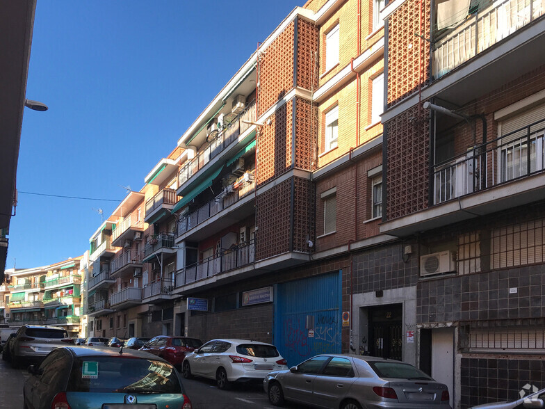 Calle Alejandrina Morán, 24, Madrid, Madrid en venta - Foto principal - Imagen 1 de 2