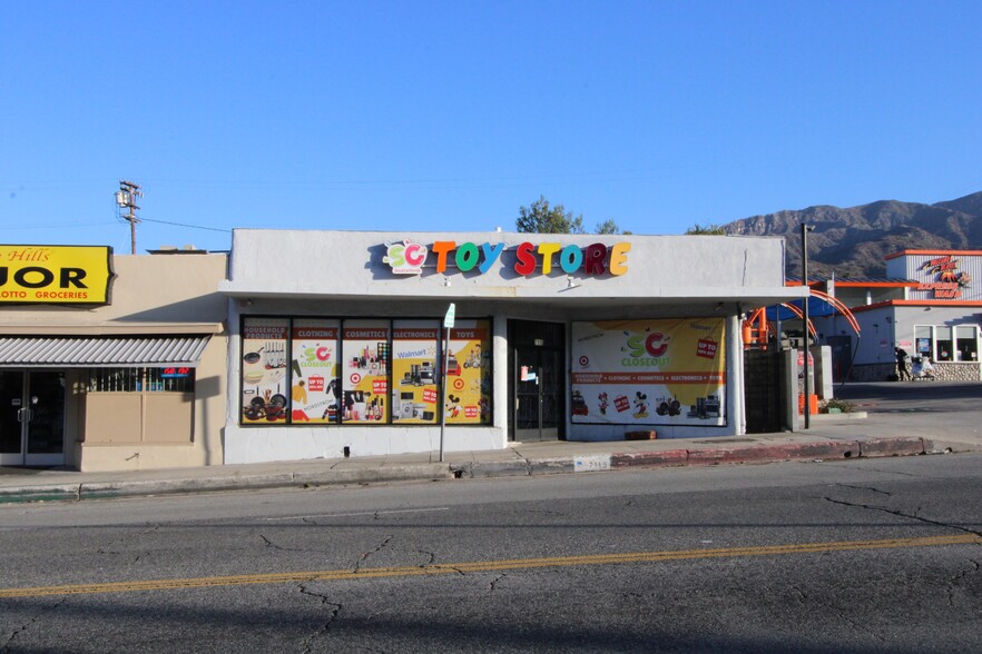 7115 Foothill Blvd, Tujunga, CA en alquiler - Foto del edificio - Imagen 1 de 6