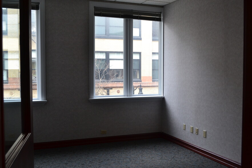 400 Main St, Lafayette, IN en alquiler - Foto del interior - Imagen 3 de 9