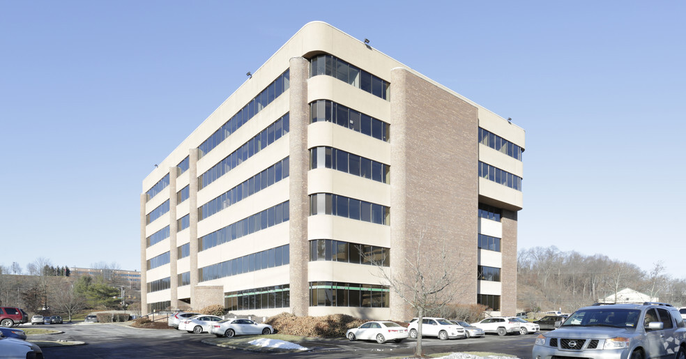 2000 Cliff Mine Rd, Pittsburgh, PA en alquiler - Foto del edificio - Imagen 2 de 8