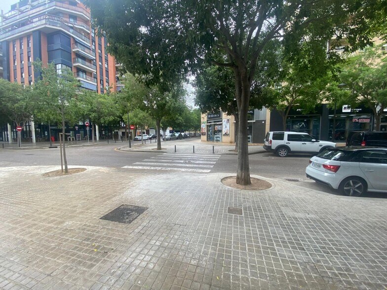 Local en València, Valencia en venta - Foto del edificio - Imagen 3 de 8