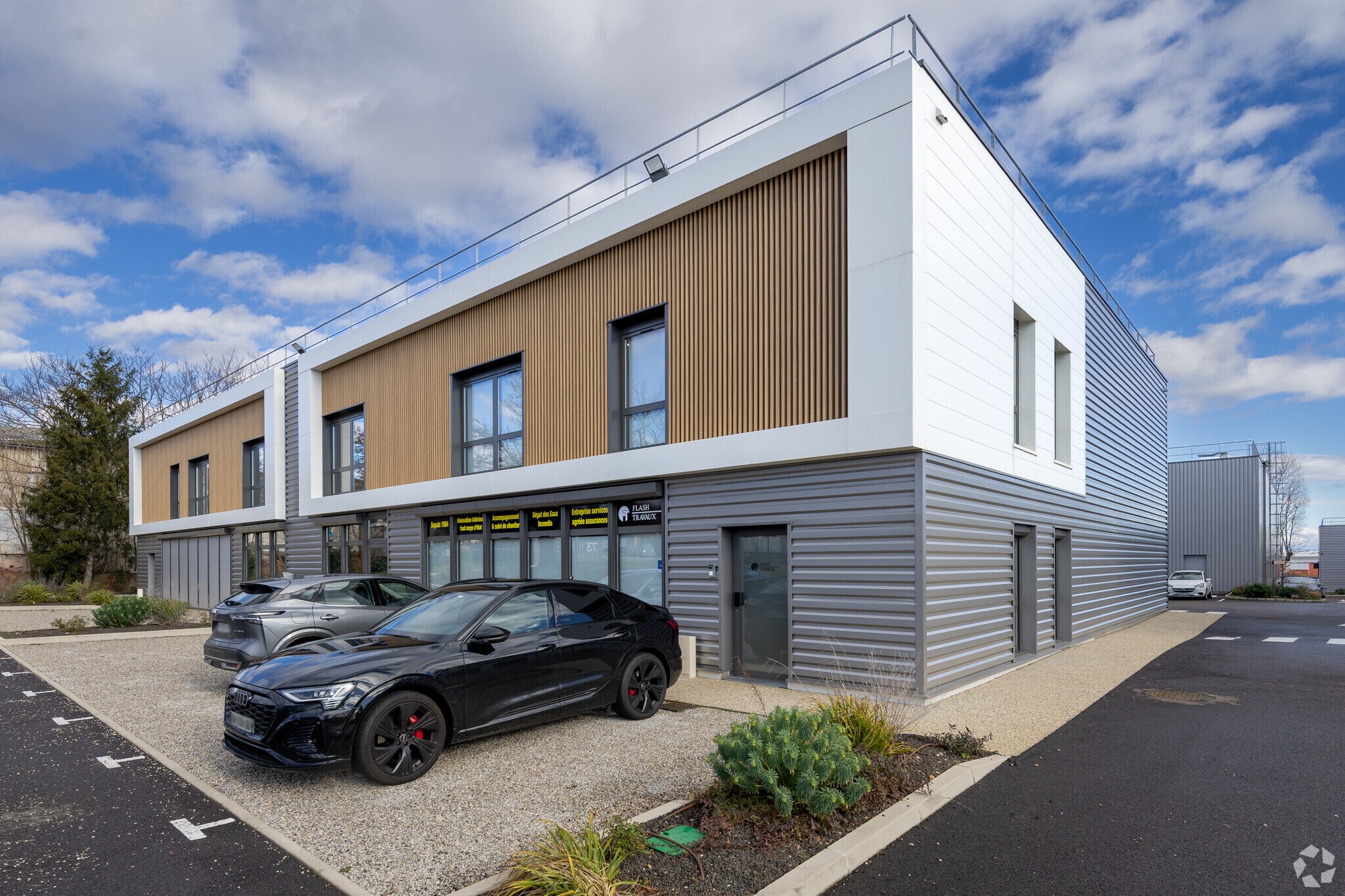 Flex en Vénissieux en venta Foto principal- Imagen 1 de 7