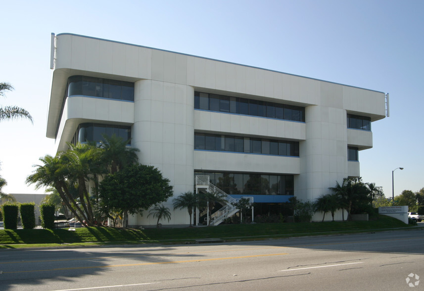 3500 Lomita Blvd, Torrance, CA en alquiler - Foto del edificio - Imagen 2 de 4