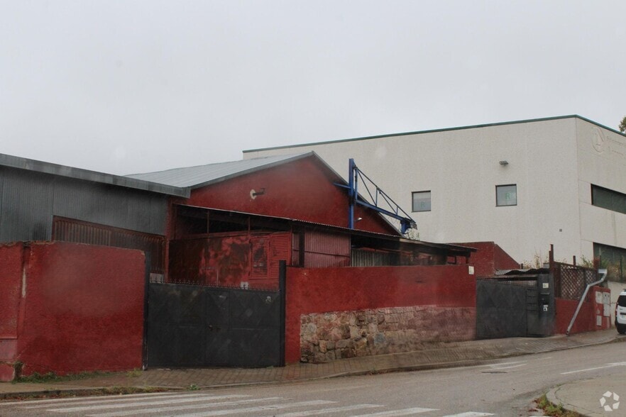 Nave en Collado Mediano, Madrid en venta - Foto del edificio - Imagen 2 de 9