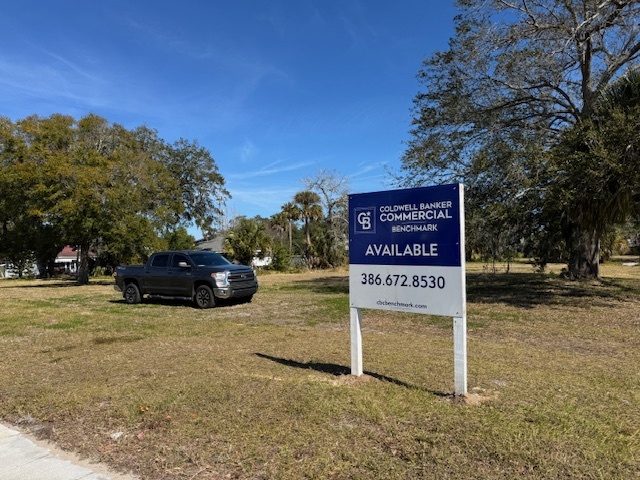 239 S Dr Martin Luther King Jr Blvd, Daytona Beach, FL en venta - Foto del edificio - Imagen 3 de 4