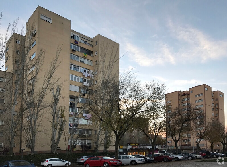 Calle de Uruguay, 35, Coslada, Madrid en alquiler - Foto del edificio - Imagen 2 de 2