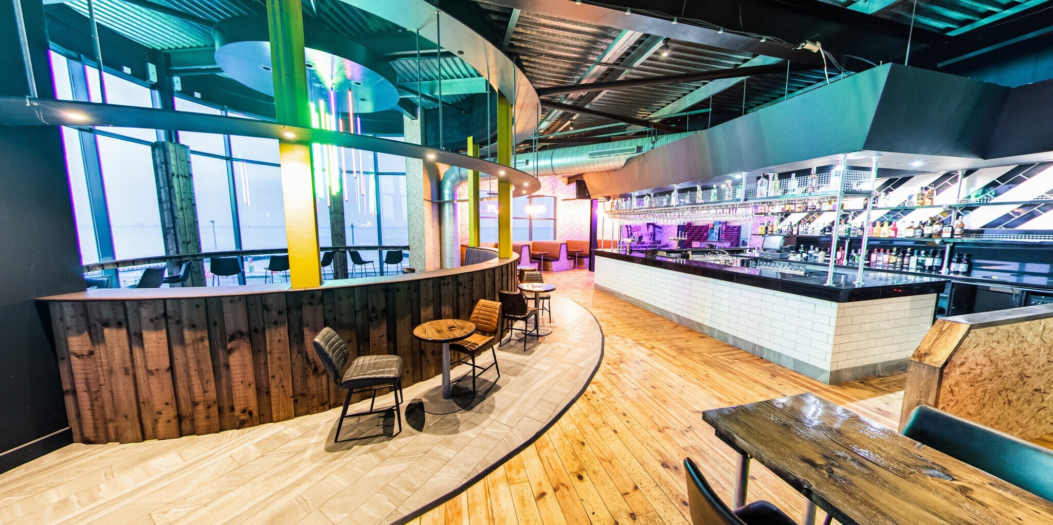 1A Beach Esplanade, Aberdeen en alquiler Foto del edificio- Imagen 1 de 12