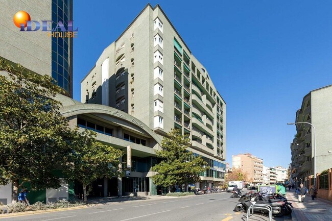 Más detalles de Calle, 72, Granada - Oficina en venta