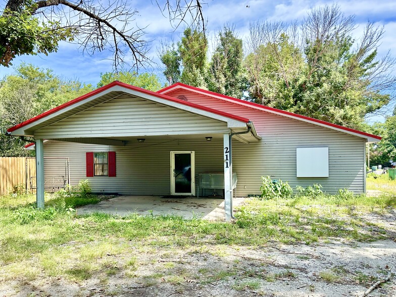 211 SW Lawrence St, Hoxie, AR en venta - Foto del edificio - Imagen 1 de 12