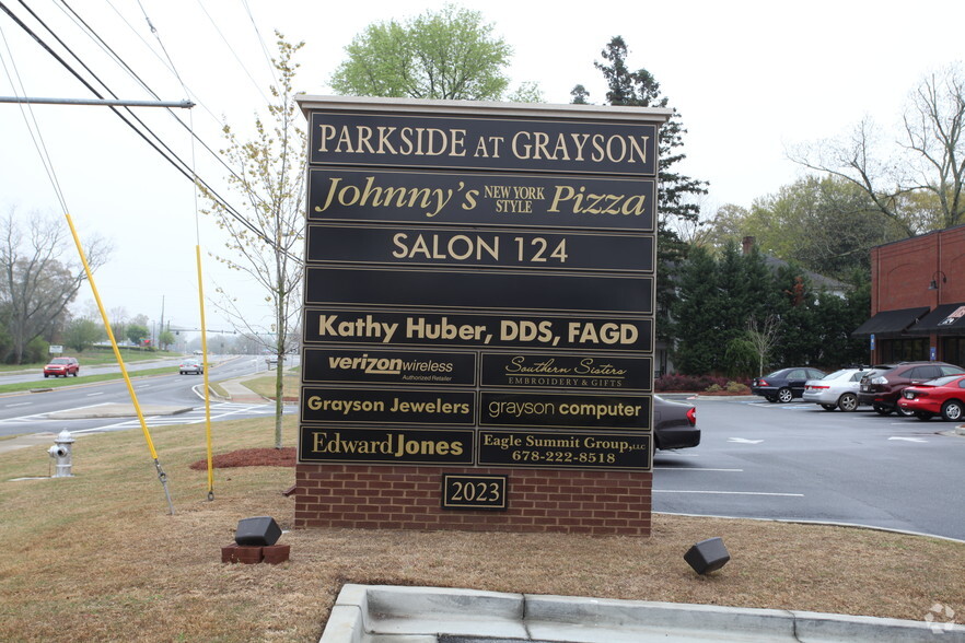 2023 Grayson Pky, Grayson, GA en alquiler - Foto del edificio - Imagen 3 de 4