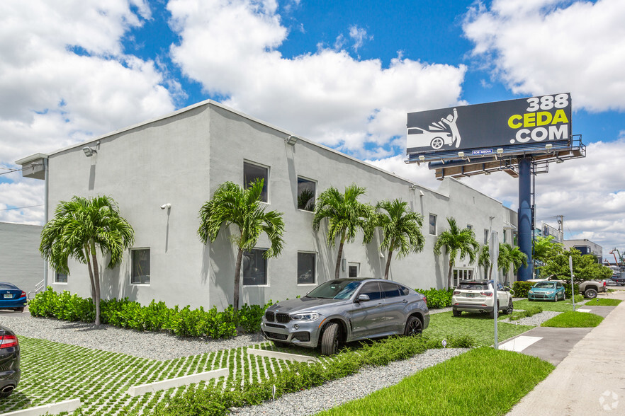 5300 NW 77th Ct, Miami, FL en alquiler - Foto principal - Imagen 1 de 4