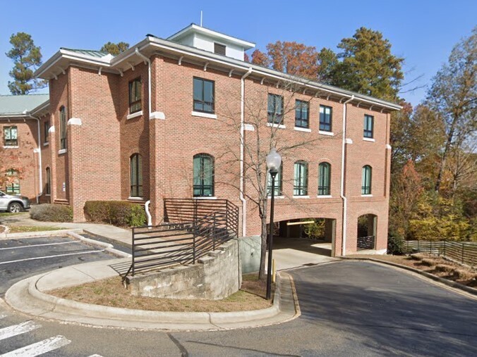 610 Jones Ferry Rd, Carrboro, NC en alquiler - Foto del edificio - Imagen 3 de 26