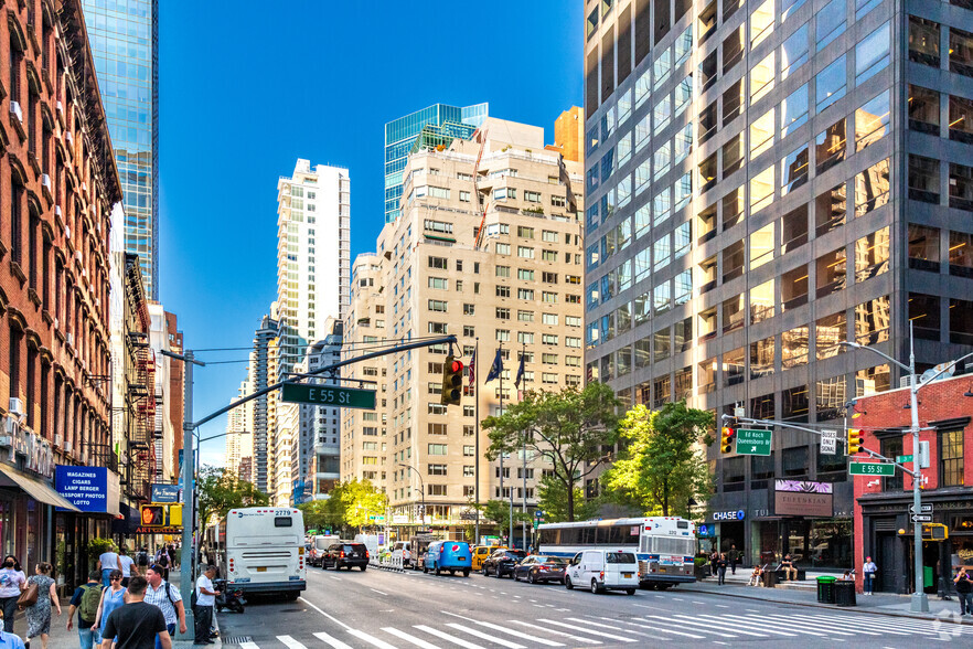 201-207 E 56th St, New York, NY en alquiler - Foto del edificio - Imagen 3 de 7