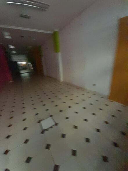 Local en Cáceres en venta - Foto del edificio - Imagen 3 de 14