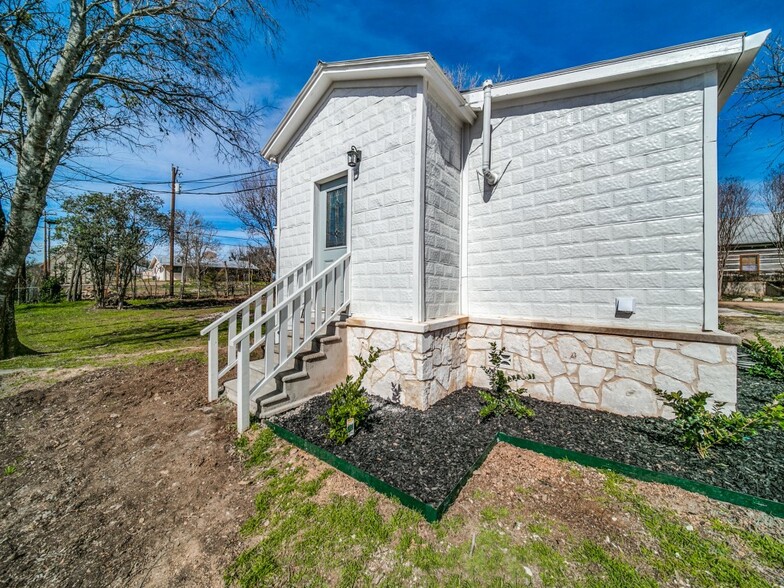 14-14A US Highway 87, Comfort, TX en venta - Foto del edificio - Imagen 3 de 25