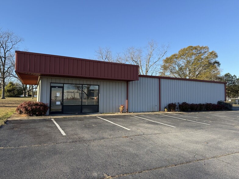 83 Industrial Park Rd, Hartwell, GA en alquiler - Foto principal - Imagen 1 de 12