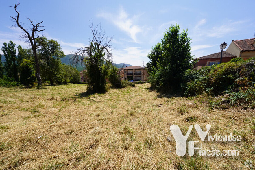 Calle Bajada Escorial, 1, Riaza, Segovia en venta - Foto del edificio - Imagen 1 de 16