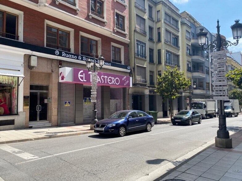 Local en León en venta - Foto del edificio - Imagen 2 de 14