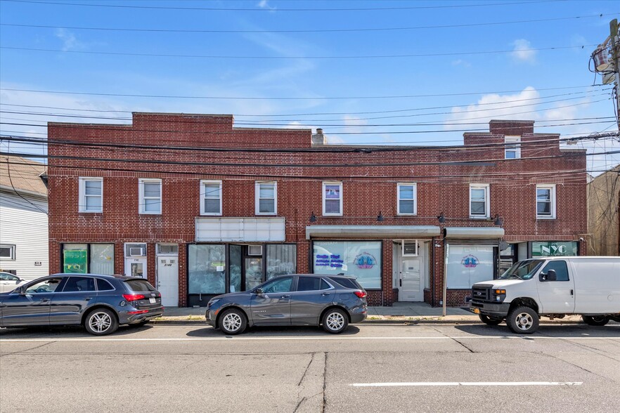 2178-2192 Jericho Tpke, New Hyde Park, NY en venta - Foto del edificio - Imagen 1 de 8