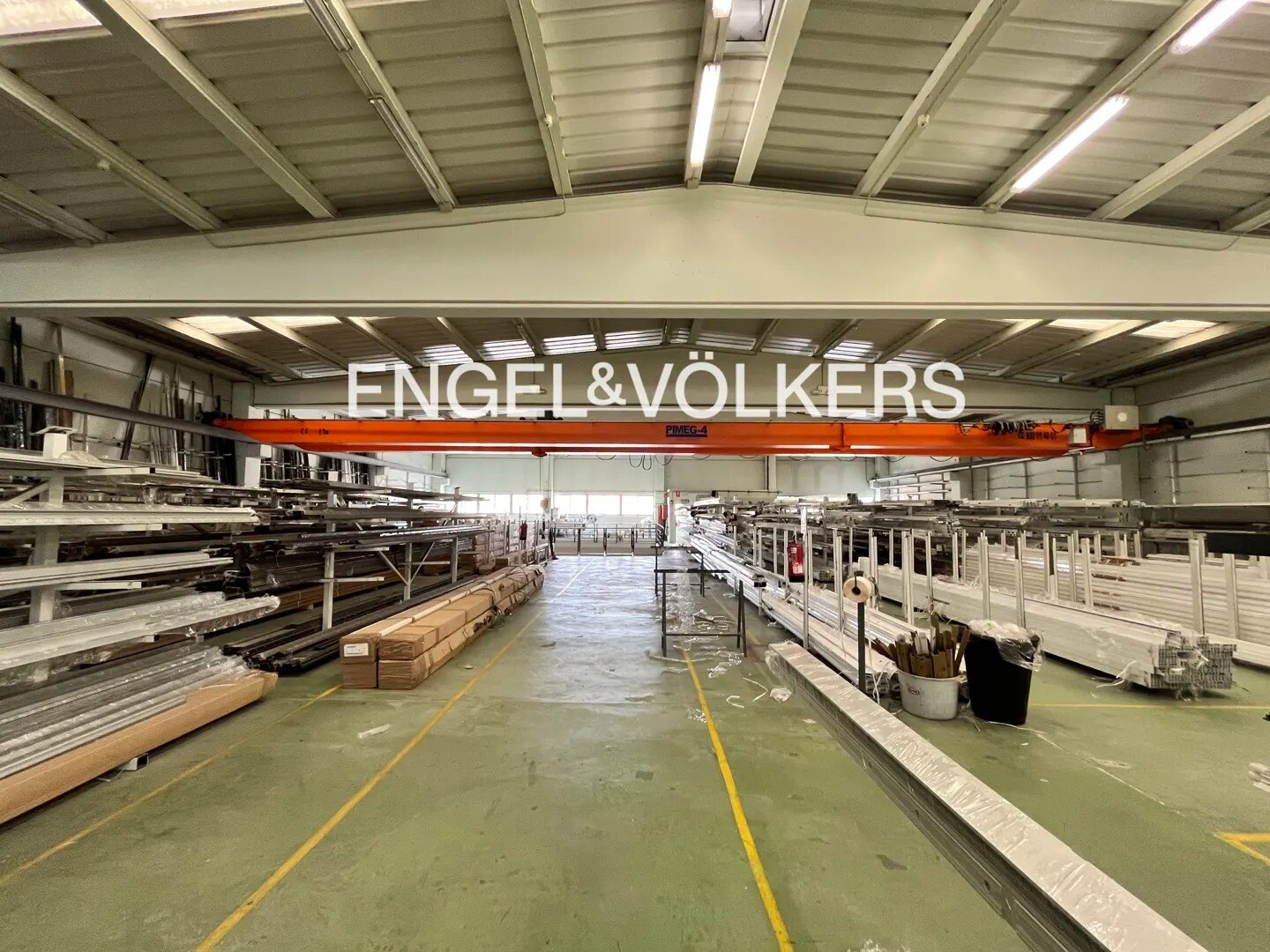 Nave en Montcada i Reixac, Barcelona en venta Foto del interior- Imagen 1 de 9