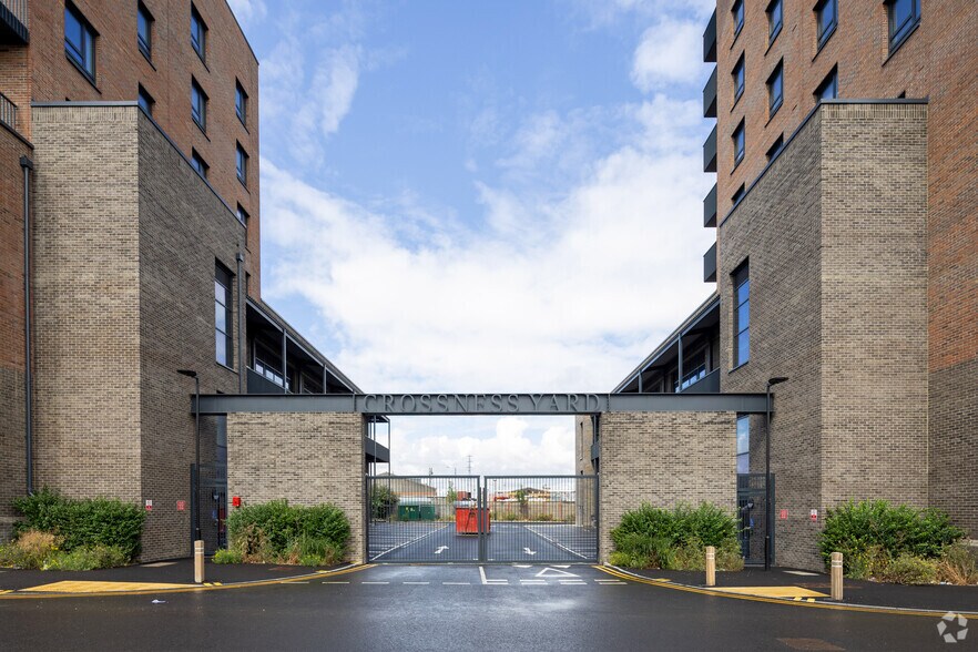 12 Crossness Yard, Barking en alquiler - Foto del edificio - Imagen 2 de 4
