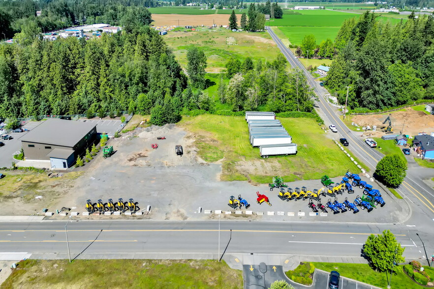 102 S Duffner Dr, Lynden, WA en venta - Foto del edificio - Imagen 3 de 13