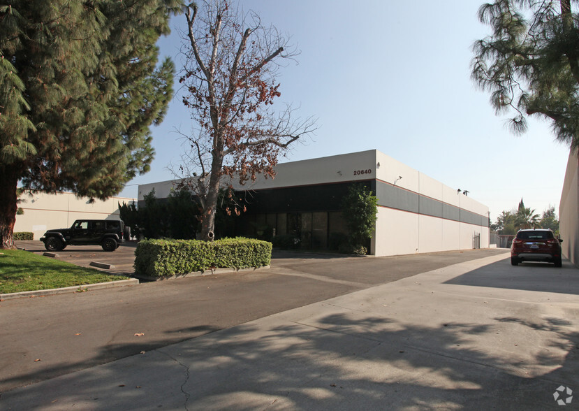 20640 Bahama St, Chatsworth, CA en alquiler - Foto del edificio - Imagen 3 de 7