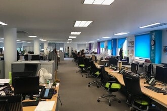 2 Lawn House Clos, London en alquiler Foto del interior- Imagen 1 de 4