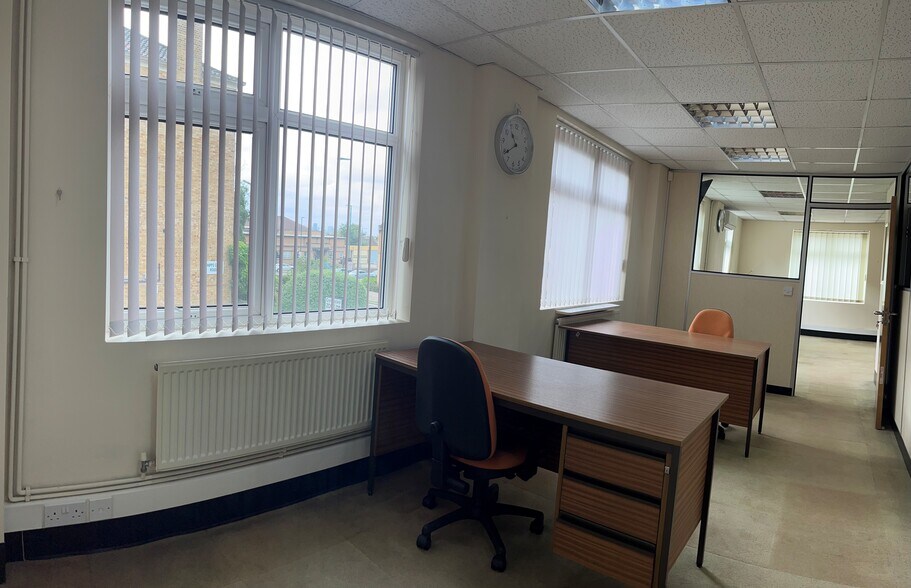 281-285 Wood St, London en alquiler - Foto del edificio - Imagen 2 de 7