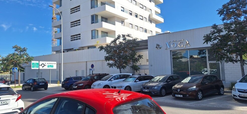 Local en Granada en alquiler - Foto del edificio - Imagen 2 de 13