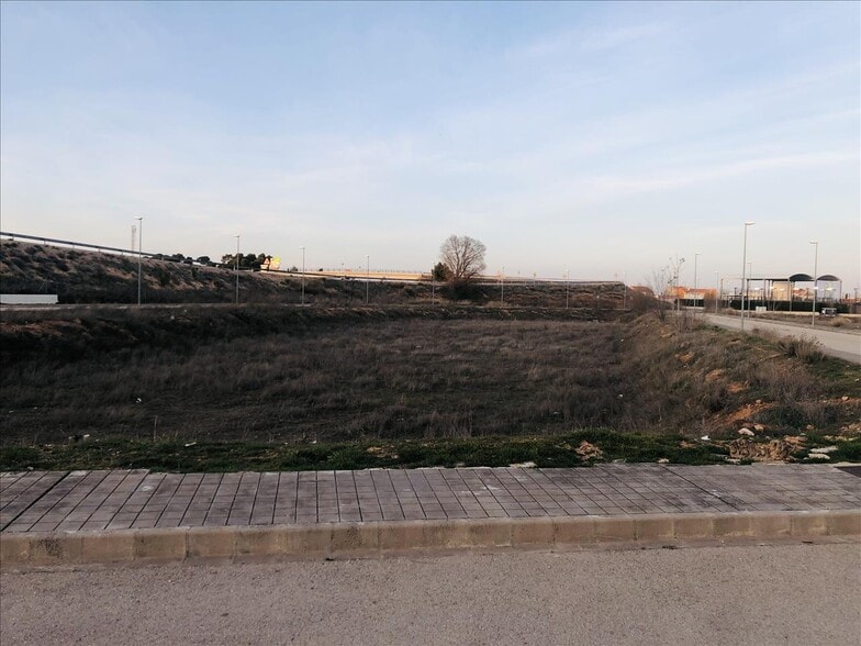 Terreno en Manzanares en venta - Foto del edificio - Imagen 2 de 15