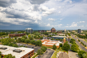 7500 College Blvd, Overland Park, KS - vista aérea  vista de mapa - Image1