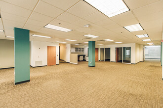 625 SW Broadway St, Portland, OR en alquiler Foto del interior- Imagen 2 de 4