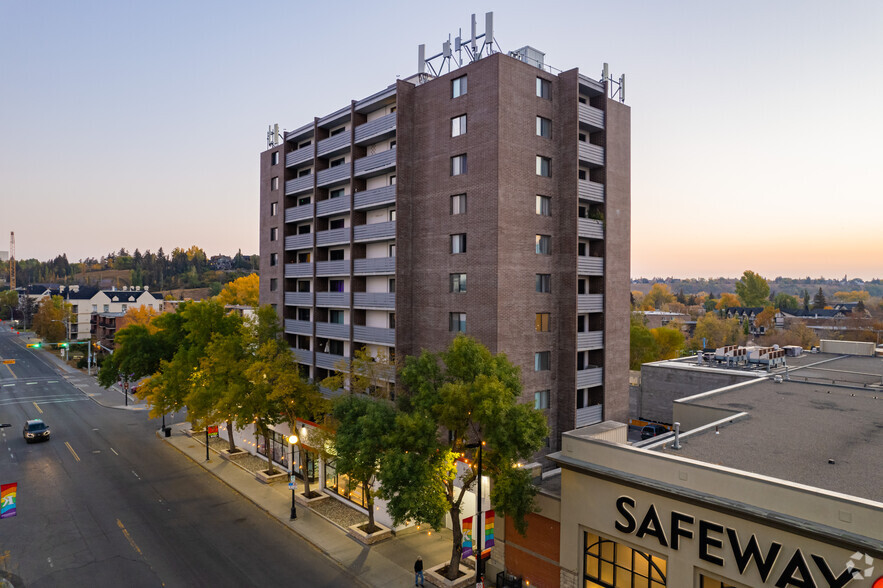 424 10th St NW, Calgary, AB en alquiler - Foto del edificio - Imagen 3 de 4