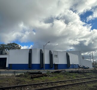 Más detalles de 2200 Olds Ave, Lansing, MI - Nave en venta