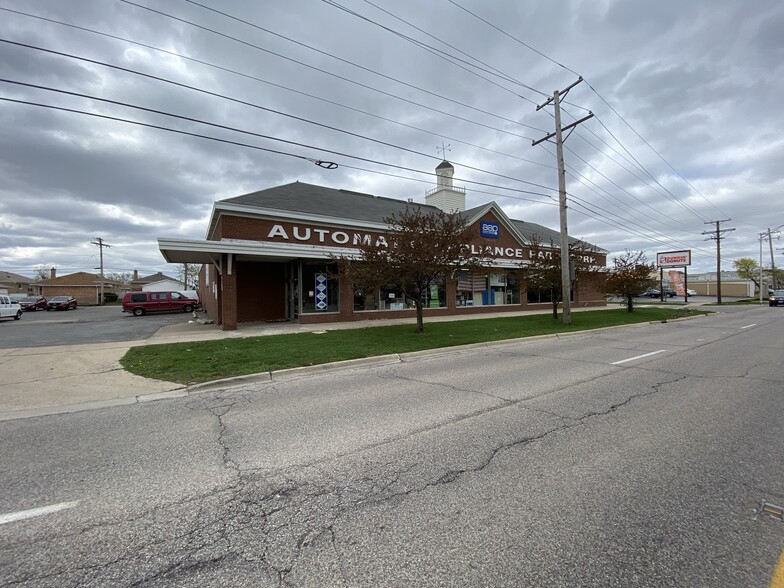 7701-7757 W Lawrence Ave, Norridge, IL en alquiler - Foto del edificio - Imagen 3 de 27