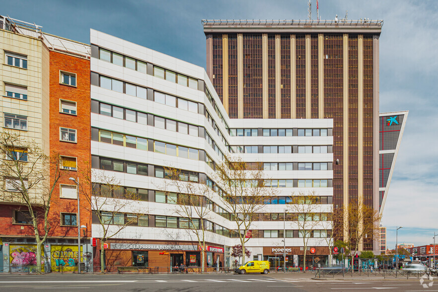 Oficinas en Madrid, MAD en alquiler - Foto del edificio - Imagen 1 de 3