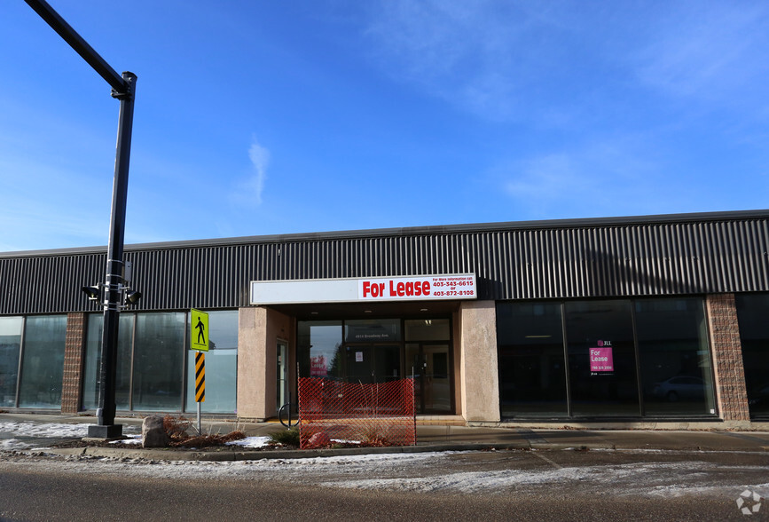 4914 Broadway Ave, Blackfalds, AB en alquiler - Foto del edificio - Imagen 2 de 26