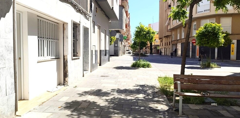Local en Elche, Alicante en venta - Foto del edificio - Imagen 3 de 4