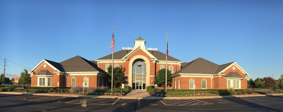 1001 S Randall Rd, Elgin, IL en alquiler - Foto del edificio - Imagen 1 de 9