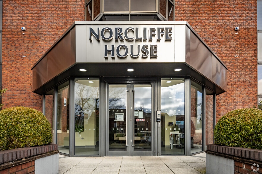 Station Rd, Wilmslow en alquiler - Foto del edificio - Imagen 2 de 16