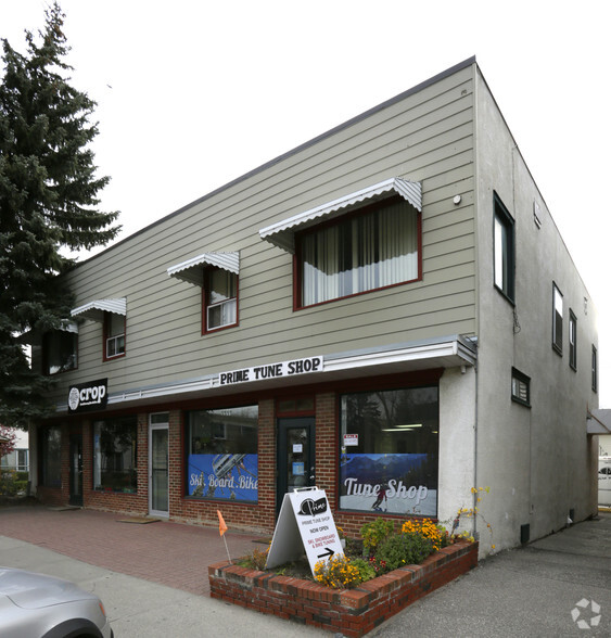 7 Parkdale Cres NW, Calgary, AB en alquiler - Foto principal - Imagen 1 de 3